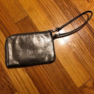 Fossil wristlet